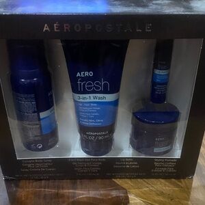 Aeropostale Aero Fresh Guys' Grooming Gift Set